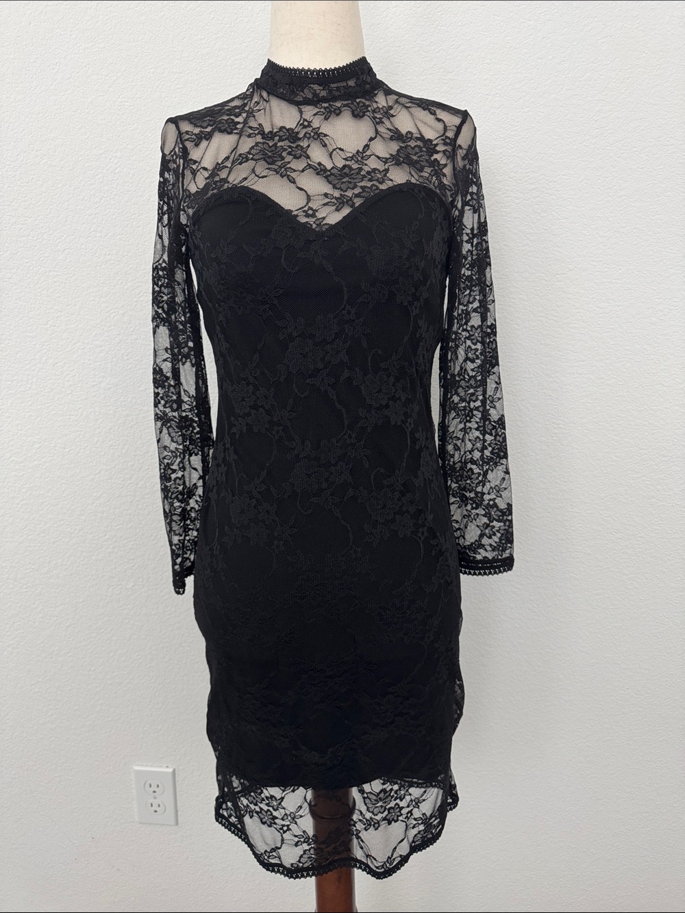 NWT H&M Divided Lace Overlay Little Black Dress Sleeves Elegant Sexy Floral S